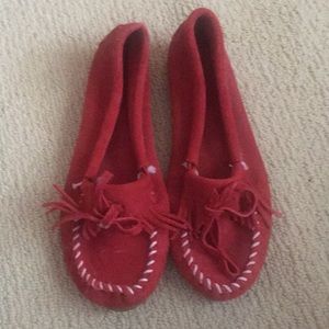 Minnetonka Moccasin, Red with hard sole